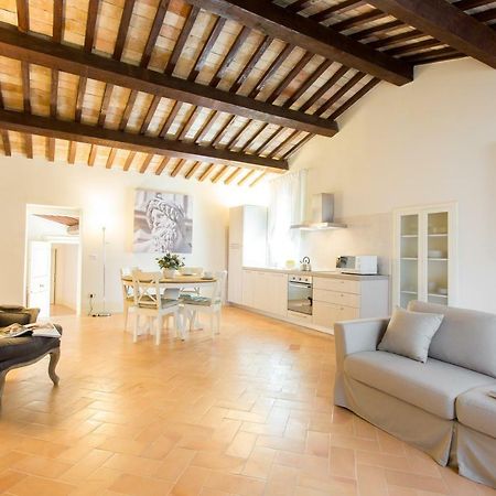 Palazzo Gentili Apartment Сан Северино Марке Екстериор снимка