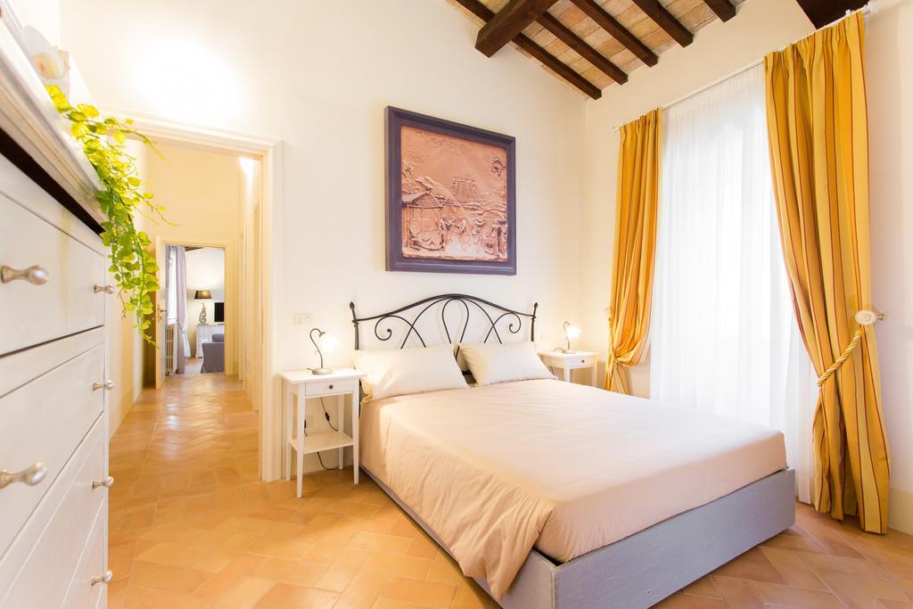 Palazzo Gentili Apartment Сан Северино Марке Екстериор снимка