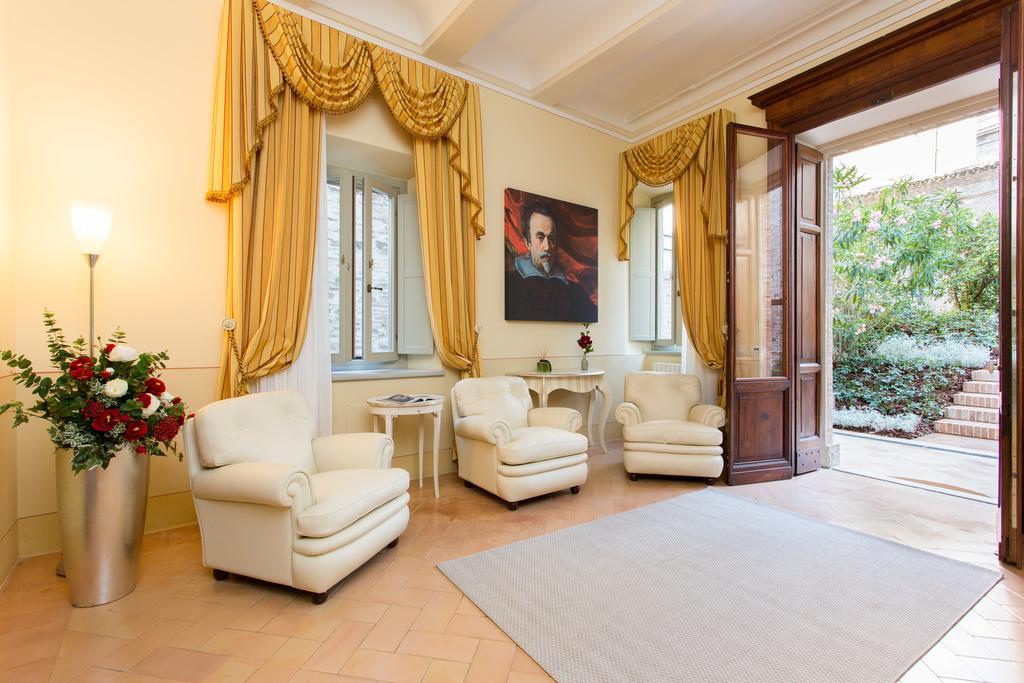 Palazzo Gentili Apartment Сан Северино Марке Екстериор снимка