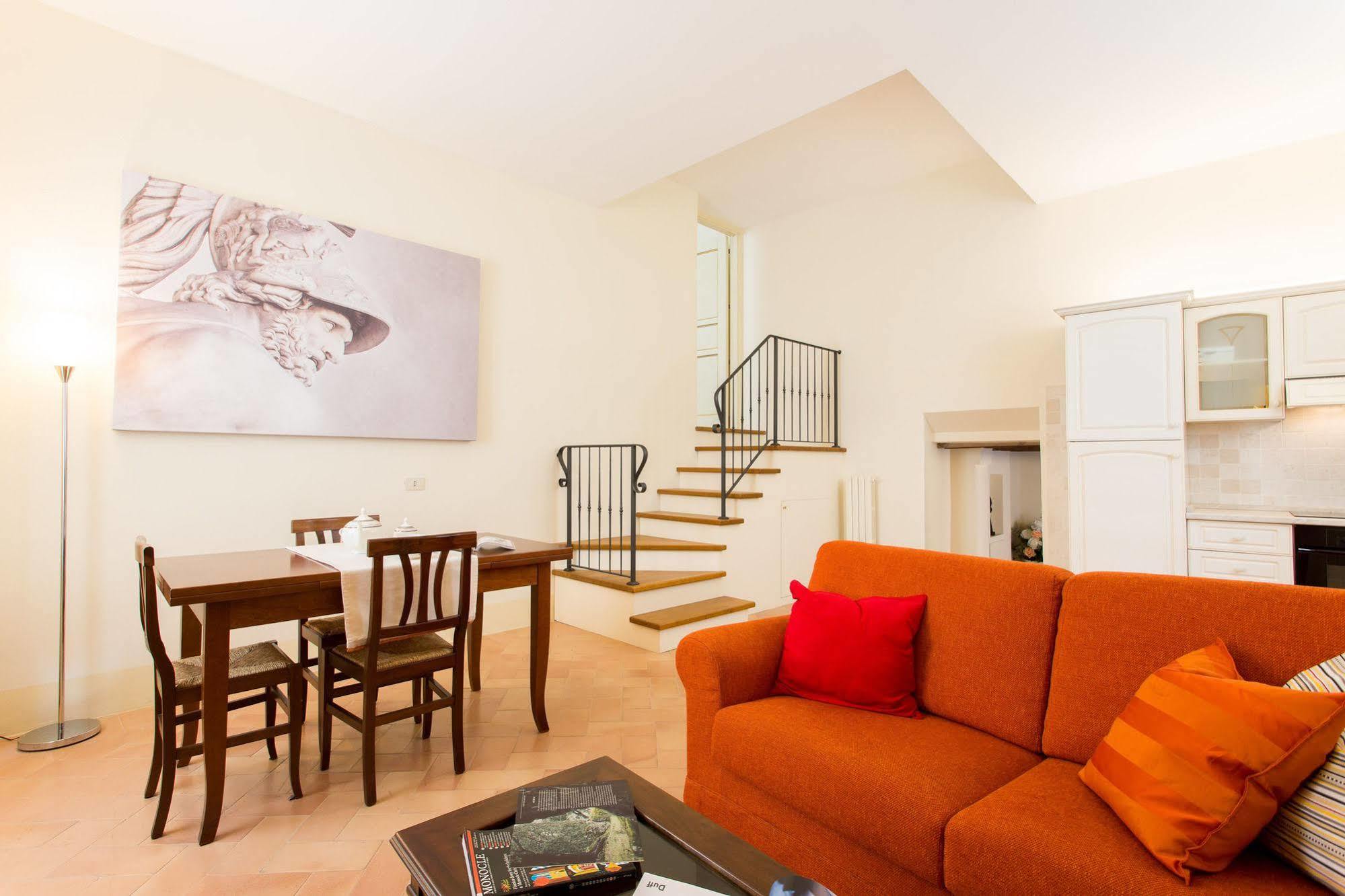 Palazzo Gentili Apartment Сан Северино Марке Екстериор снимка