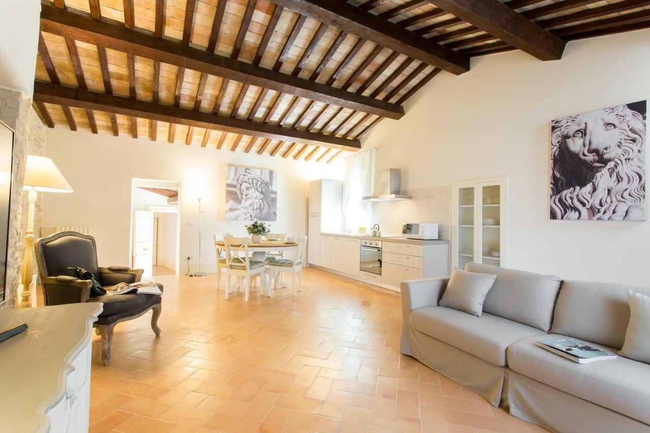 Palazzo Gentili Apartment Сан Северино Марке Екстериор снимка