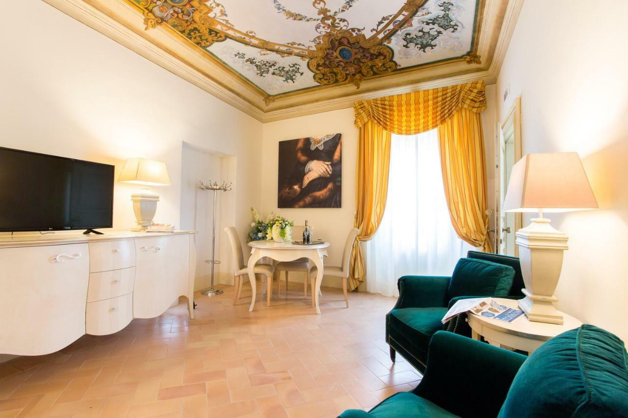 Palazzo Gentili Apartment Сан Северино Марке Екстериор снимка